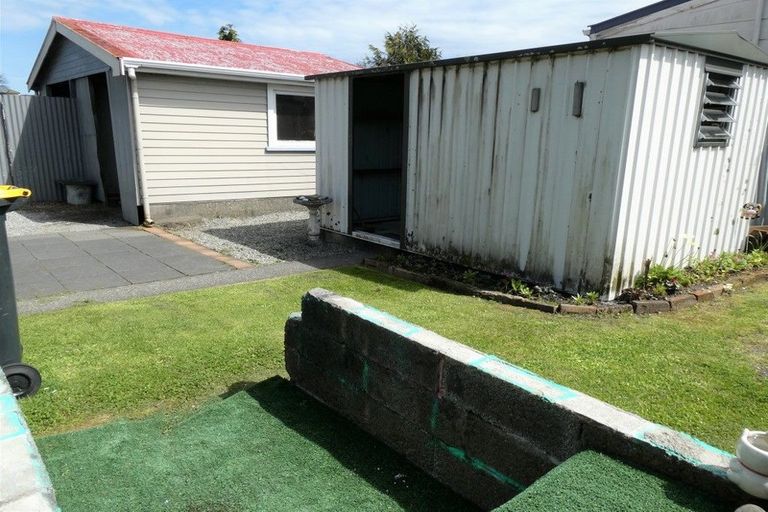 Photo of property in 100 Alexander Street, Greymouth, 7805