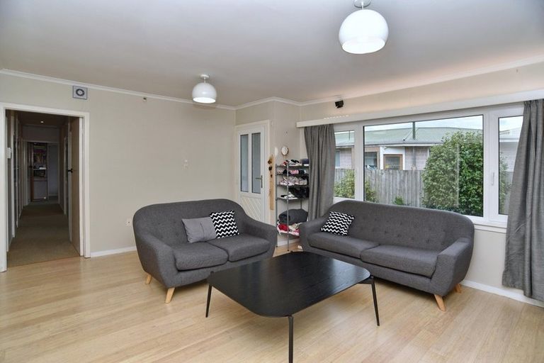 Photo of property in 190 Grimseys Road, Redwood, Christchurch, 8051