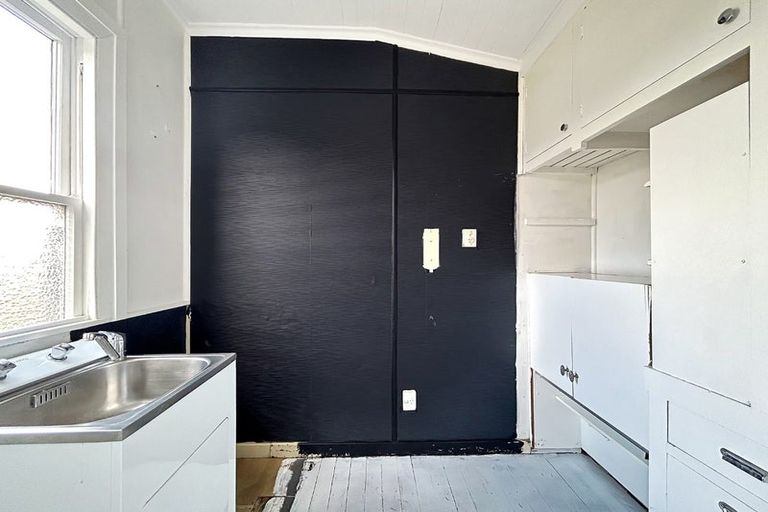 Photo of property in 224 Park Street, Winton, 9720