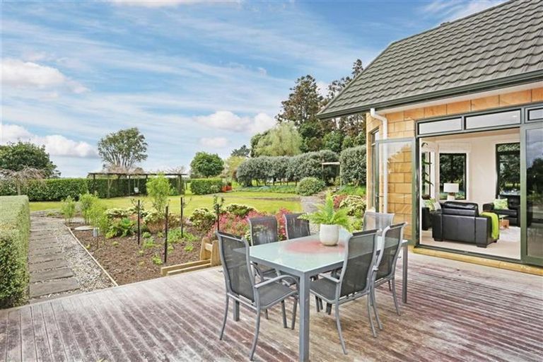 Photo of property in 162 Lewis Road, Karaka, Papakura, 2580