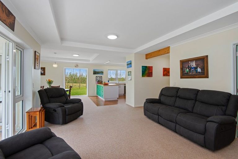 Photo of property in 120 Davis Road, Cust, Rangiora, 7471