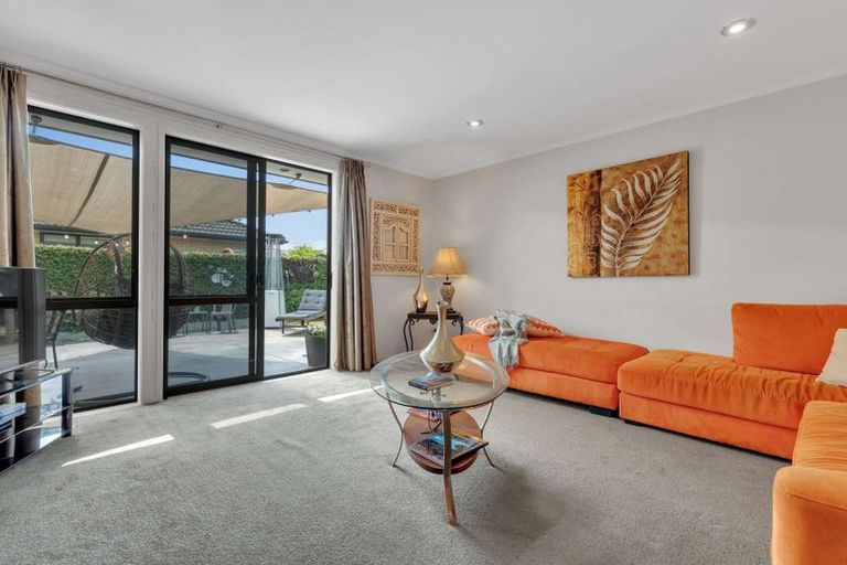 Photo of property in 45 Gibson Place, Papamoa Beach, Papamoa, 3118