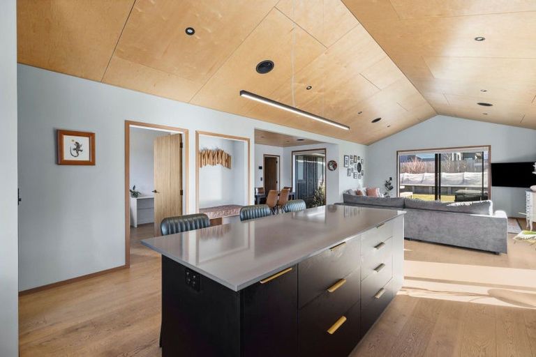 Photo of property in 9 Tahi Street, Albert Town, Wanaka, 9305