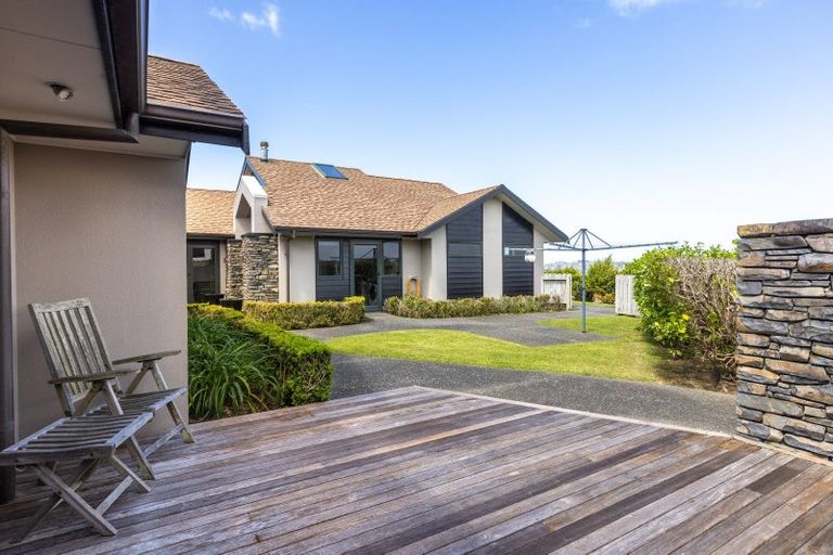 Photo of property in 115 Grand Drive, Orewa, 0931