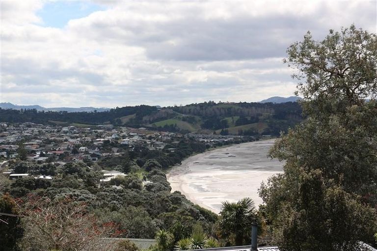 Photo of property in 9 Rangimaarie Crescent, Snells Beach, 0920