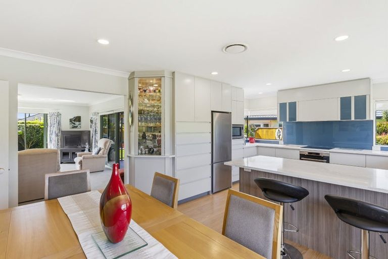 Photo of property in 100 Milne Drive, Paraparaumu, 5032