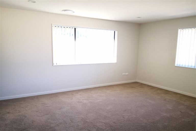 Photo of property in 58 Golden Morning Drive, Albany Heights, Auckland, 0632