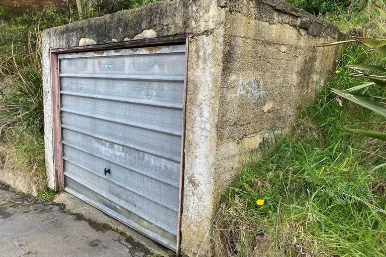 Photo of property in 38 Haywood Street, The Glen, Dunedin, 9011