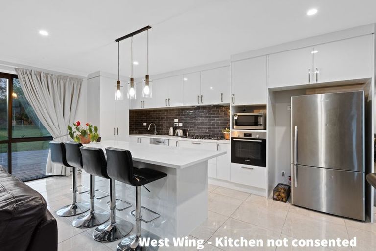 Photo of property in 1 Three Oaks Drive, Dairy Flat, Albany, 0794