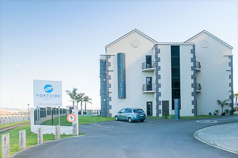 Photo of property in 112/2 Reads Quay, Gisborne, 4010