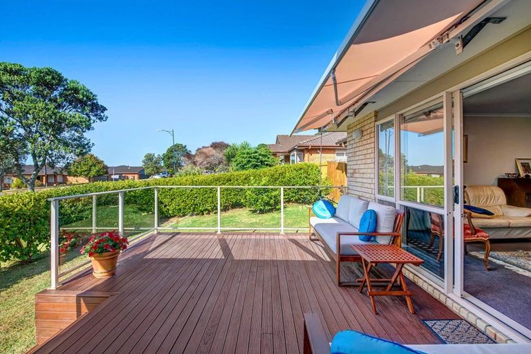 Photo of property in 1 Anchorite Way, Red Beach, 0932