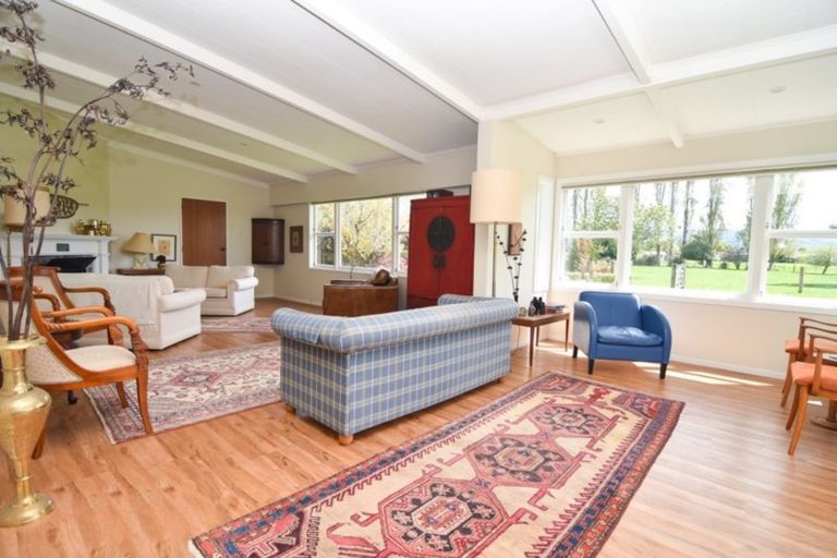 Photo of property in 53 Richmond Road, Carterton, 5713