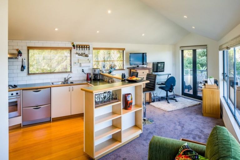 Photo of property in 44c Moana Road, Plimmerton, Porirua, 5026