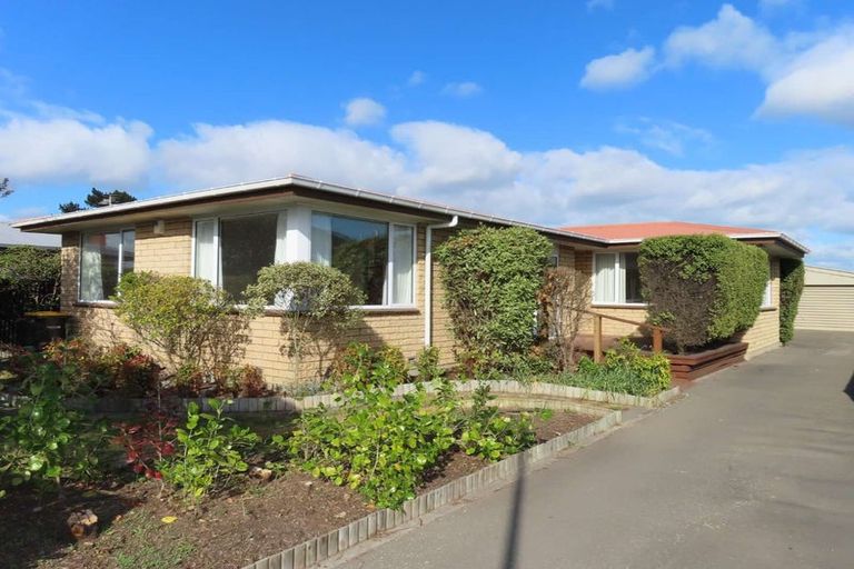 Photo of property in 35 Woodgrove Avenue, North New Brighton, Christchurch, 8083