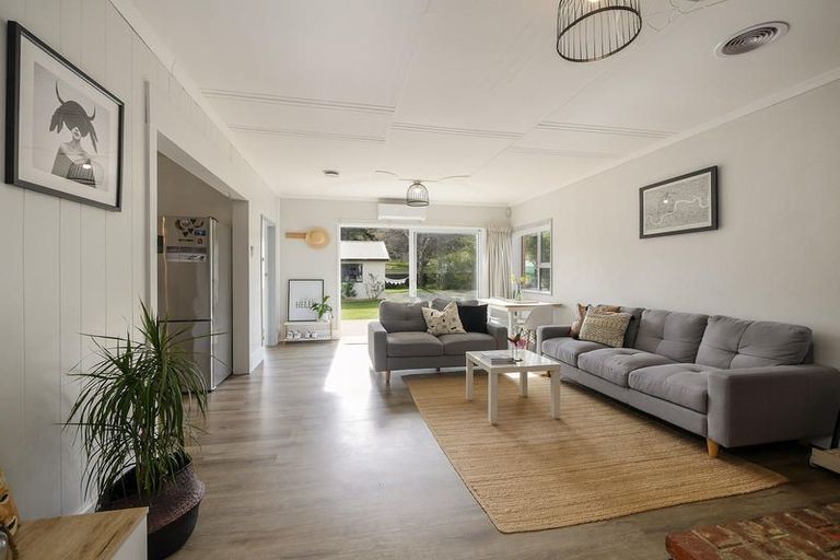 Photo of property in 11 John Street, Ocean View, Dunedin, 9035