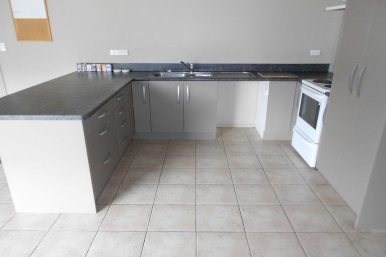Photo of property in 112b Linton Street, West End, Palmerston North, 4410