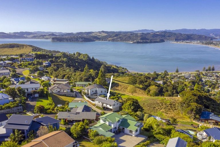 Photo of property in 9 Christa Court, Whitianga, 3510