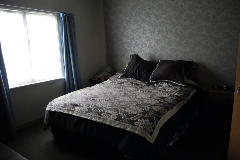 Photo of property in 12 James Street, Waimate, 7980