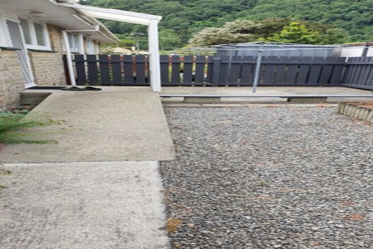 Photo of property in 18b Nelson Square, Picton, 7220