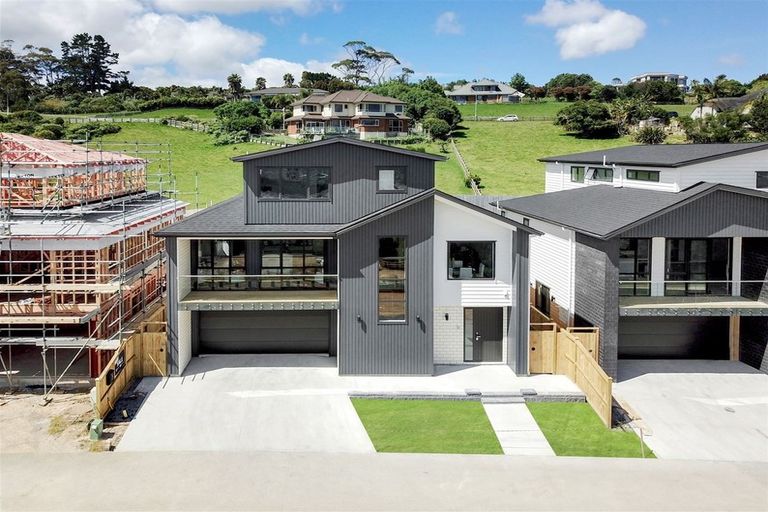 Photo of property in 9 Rakiraki Place, Flat Bush, Auckland, 2019