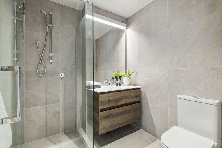 Photo of property in 7c Windlass Street, Long Bay, Auckland, 0630