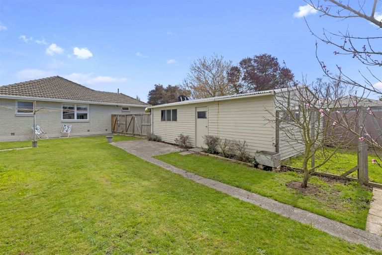 Photo of property in 54 Bethel Crescent, Bishopdale, Christchurch, 8053