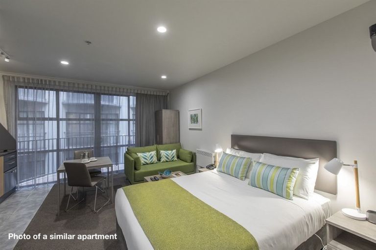 Photo of property in Atrium Towers, 5h/154 The Terrace, Wellington Central, Wellington, 6011