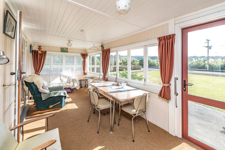 Photo of property in 92 Riverbank Road, Okoia, Whanganui, 4573