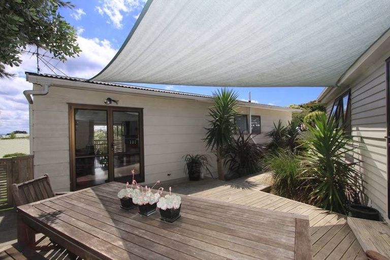 Photo of property in 64b Tiri Road, Manly, Whangaparaoa, 0930