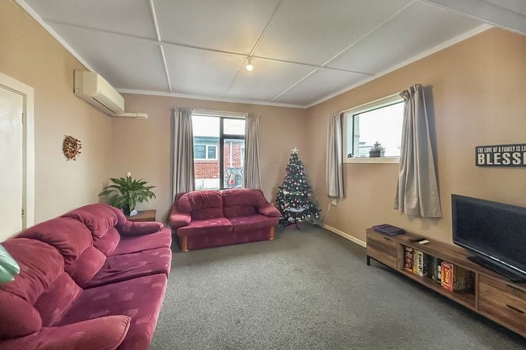 Photo of property in 294 Princes Street, Strathern, Invercargill, 9812
