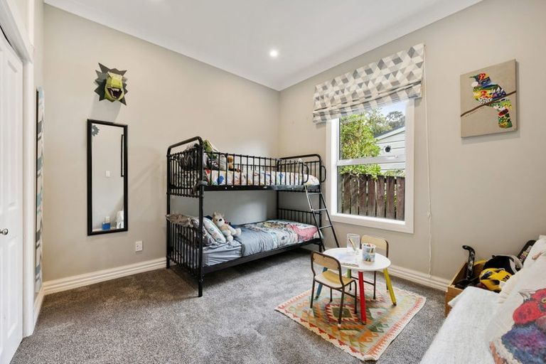 Photo of property in 7 Danube Street, Island Bay, Wellington, 6023