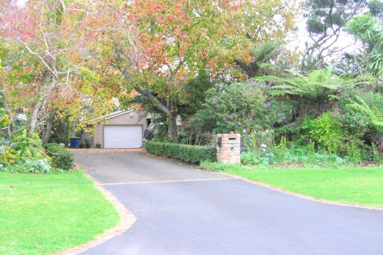Photo of property in 32 Rame Road, Greenhithe, Auckland, 0632