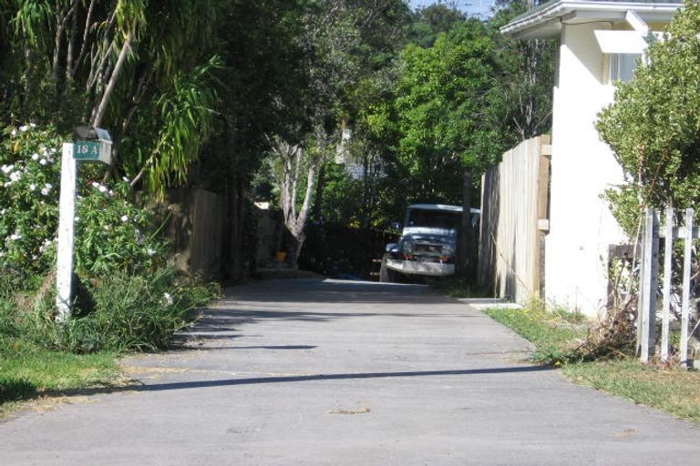 Photo of property in 1/18 Cleve Road, Green Bay, Auckland, 0604