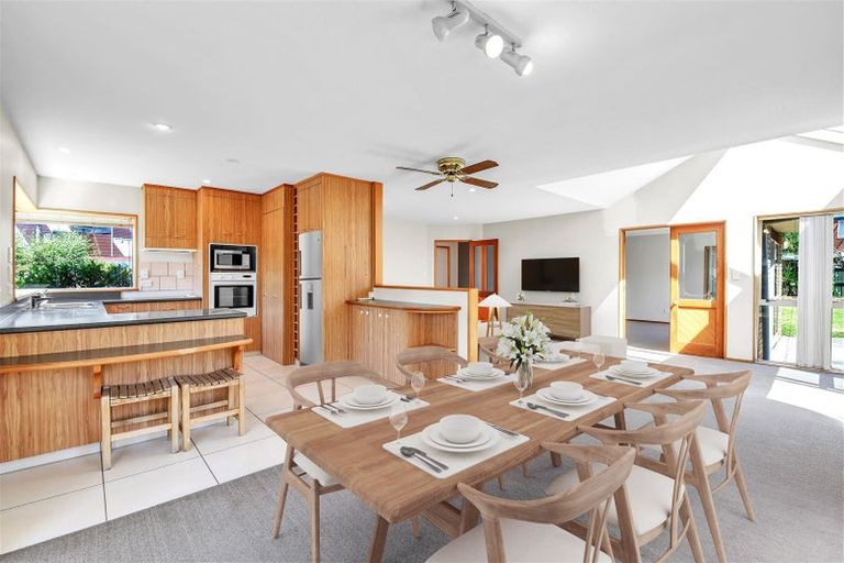 Photo of property in 9 Elmtree Close, Parklands, Christchurch, 8083