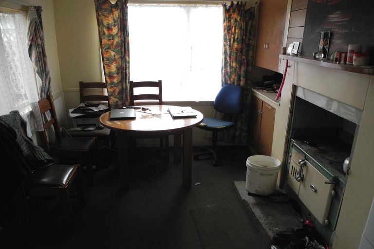 Photo of property in 12 James Street, Waimate, 7980