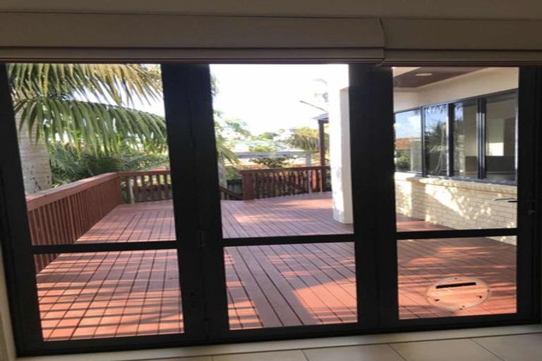 Photo of property in 88b Picasso Drive, West Harbour, Auckland, 0618