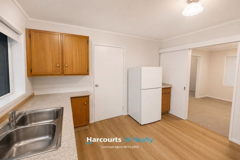 Photo of property in 2/8 Mangarata Avenue, Papatoetoe, Auckland, 2025