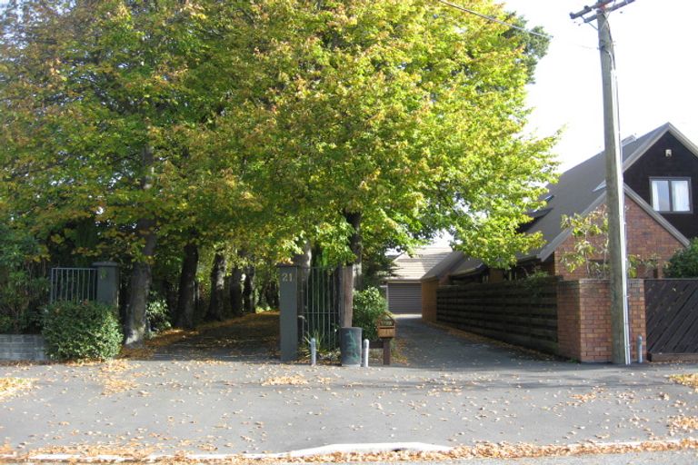 Photo of property in 21b Hamilton Avenue, Ilam, Christchurch, 8041