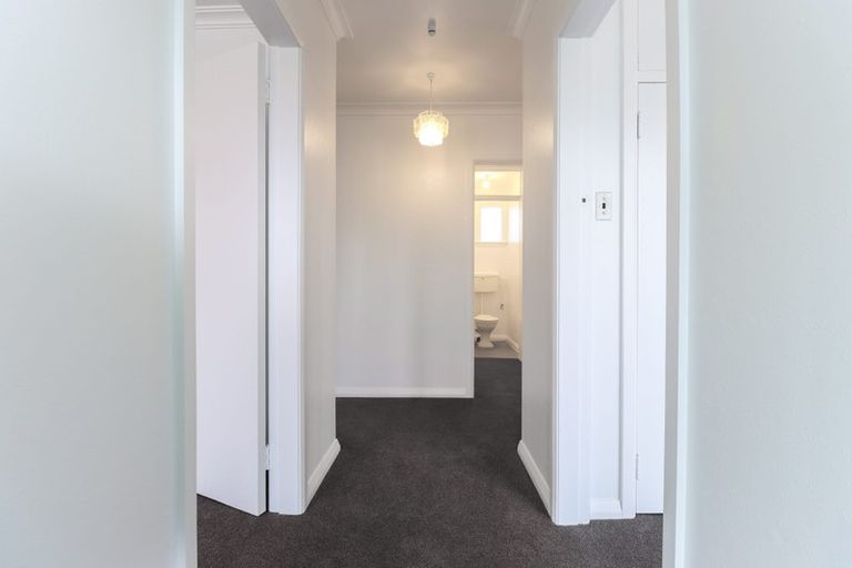 Photo of property in 8 Aberdeen Avenue, Takaro, Palmerston North, 4412