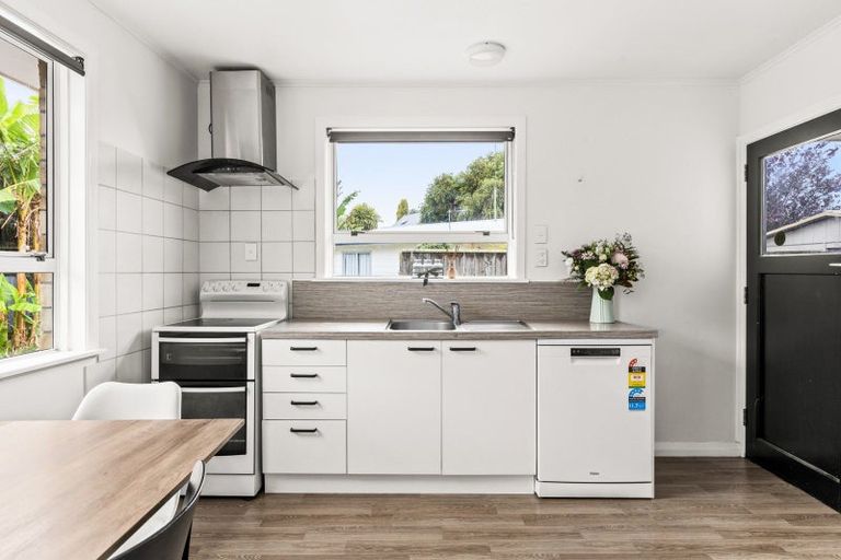 Photo of property in 98 King Street, Taradale, Napier, 4112