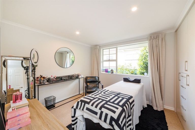 Photo of property in 453 Ruahine Street, Terrace End, Palmerston North, 4410