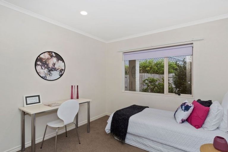 Photo of property in 324 Grenada Street, Papamoa Beach, Papamoa, 3118