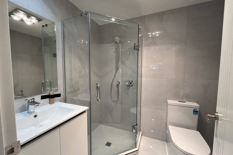 Photo of property in 6/31 Reid Road, New Lynn, Auckland, 0600