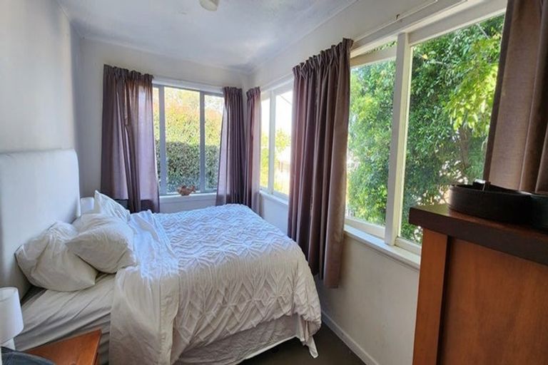 Photo of property in 1/1 Hythe Terrace, Mairangi Bay, Auckland, 0630