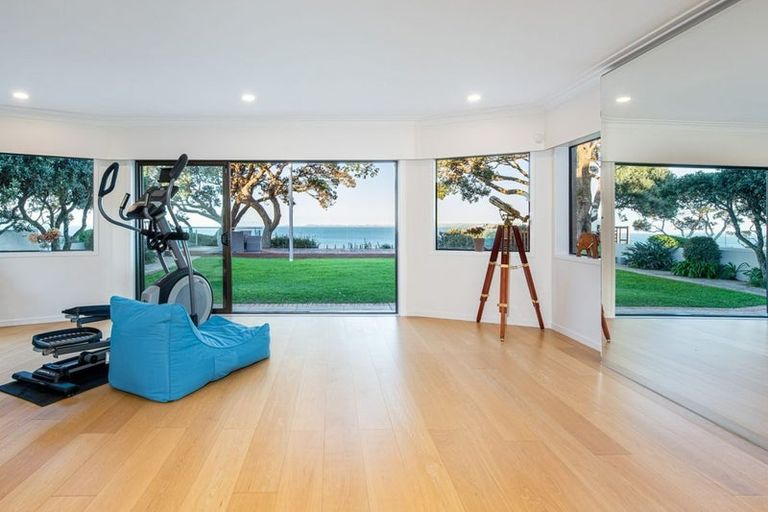 Photo of property in 18 Red Bluff Rise, Campbells Bay, Auckland, 0630