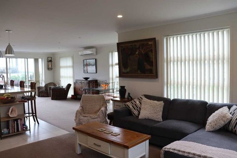 Photo of property in 5 Ballantyne Way, Aongatete, Katikati, 3178