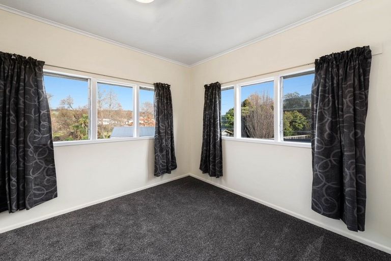 Photo of property in 16 Joanne Crescent, Pukehangi, Rotorua, 3015