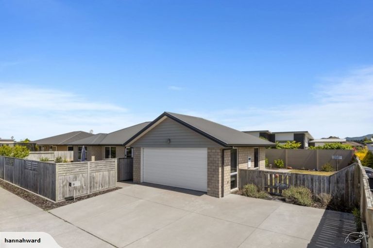 Photo of property in 9 Coutts Street, Papamoa Beach, Papamoa, 3118