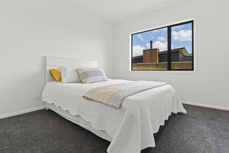 Photo of property in 17 Madison Street, Carterton, 5713