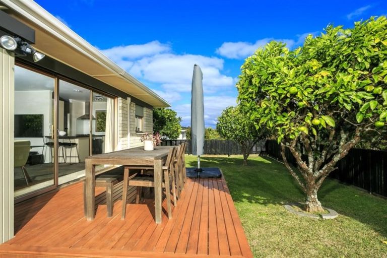 Photo of property in 2/31 Park Hill Road, Birkenhead, Auckland, 0626